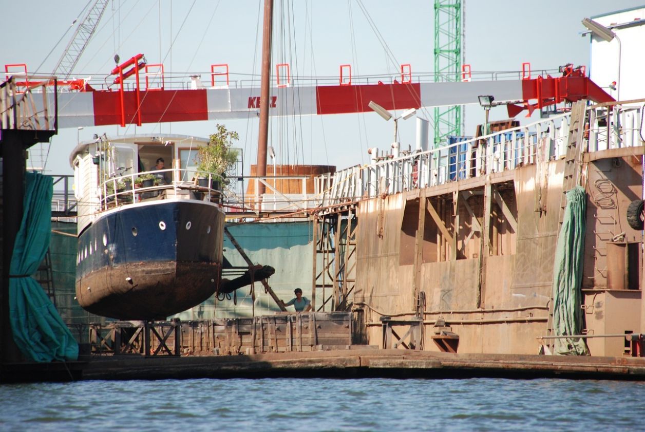 Entretien et protection de la coque de votre bateau : conseils et astuces